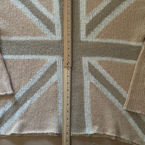Wildfox Peach Union Jack Sweater - Picture 8 of 9